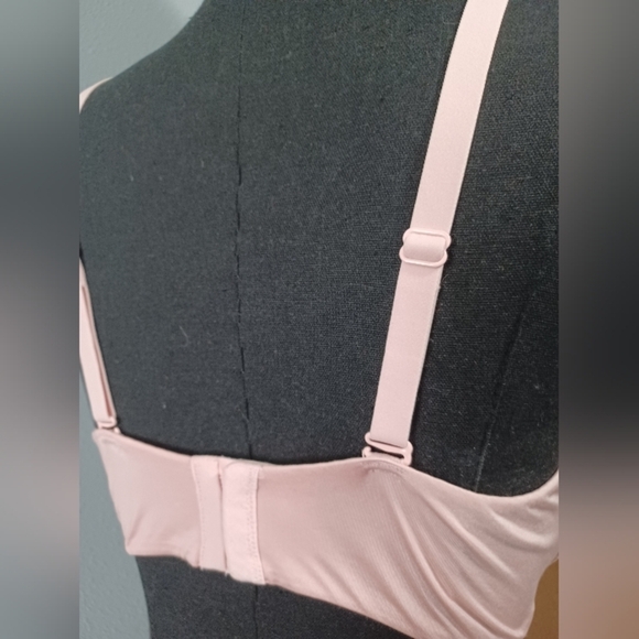 2 Maidenform Love The Lift Bras - Picture 4 of 16